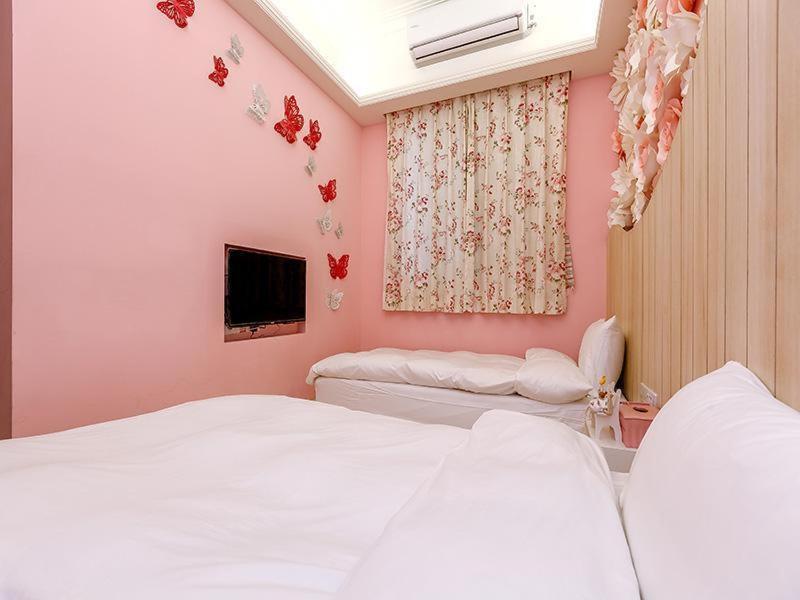 幸福加油站電梯民宿 -近東大門夜市 Hualien Extérieur photo